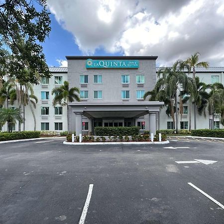 La Quinta Inn & Suites By Wyndham Sawgrass Санрайз Экстерьер фото