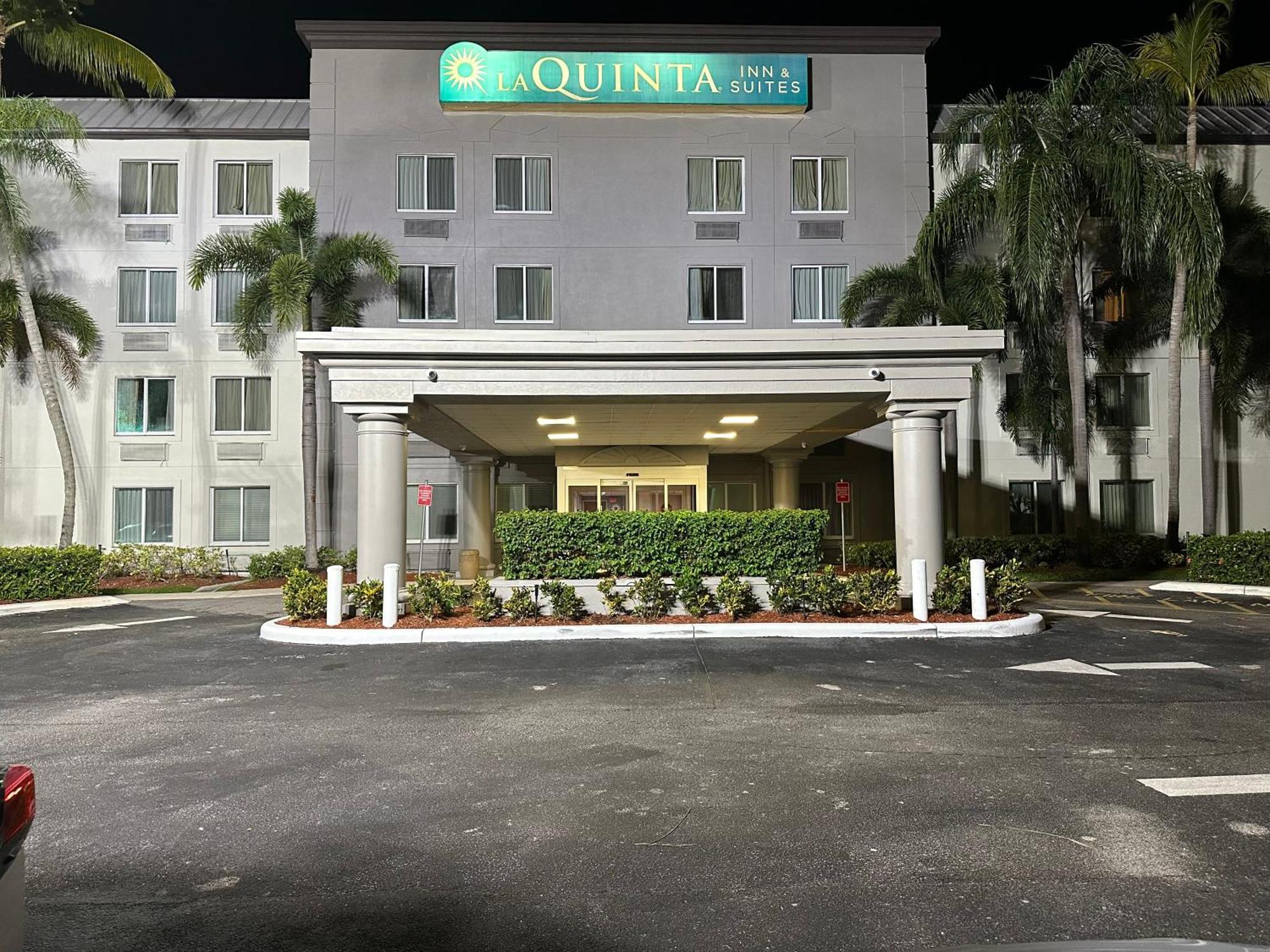 La Quinta Inn & Suites By Wyndham Sawgrass Санрайз Экстерьер фото