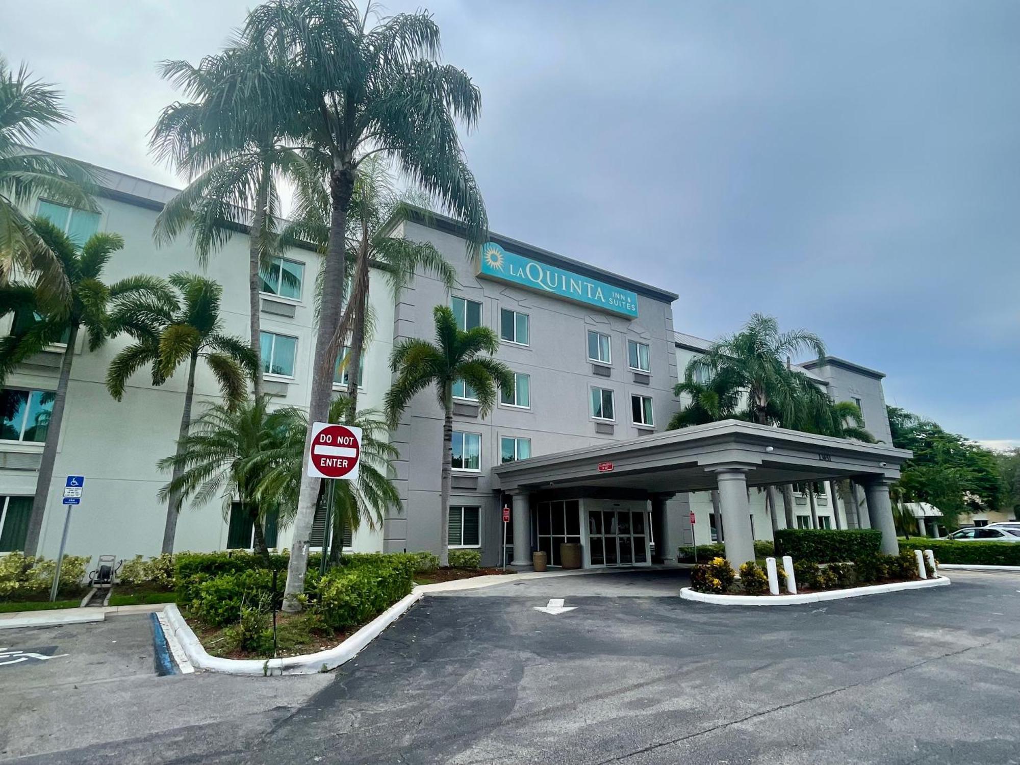 La Quinta Inn & Suites By Wyndham Sawgrass Санрайз Экстерьер фото